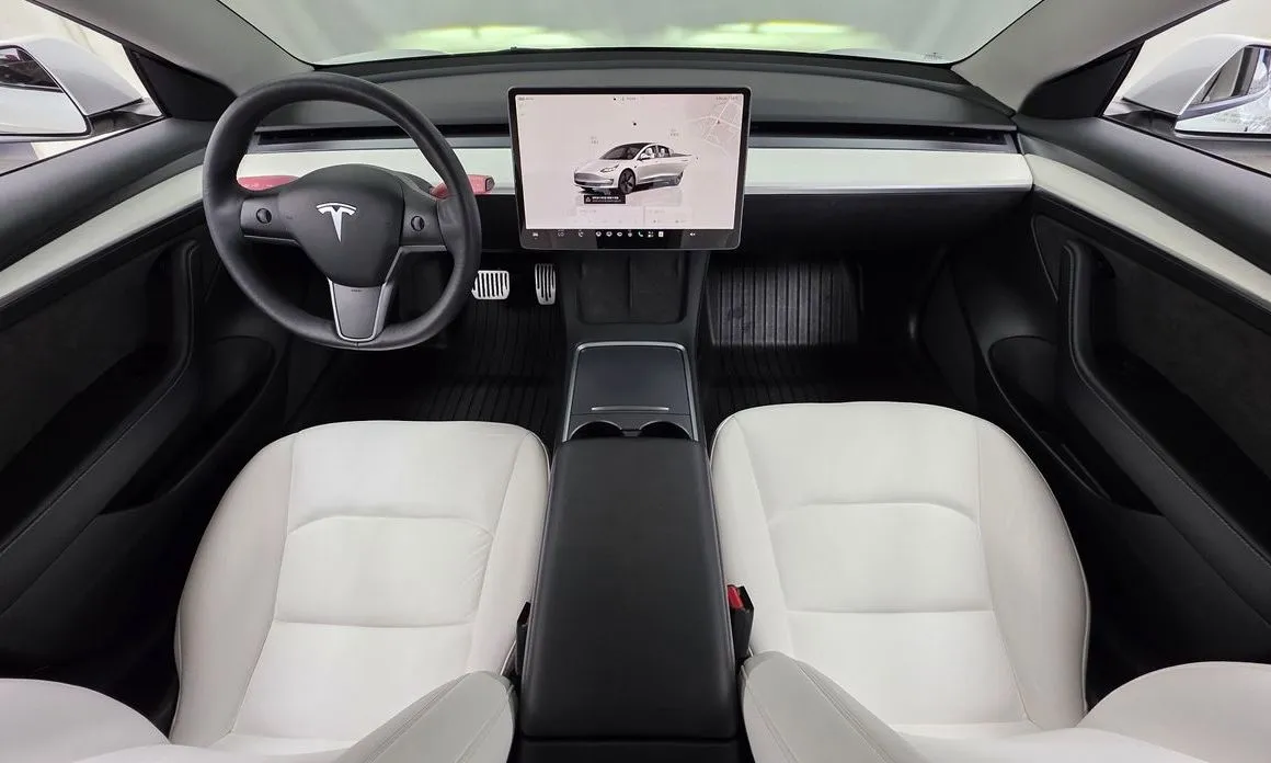 Tesla Model 3 — фото 2