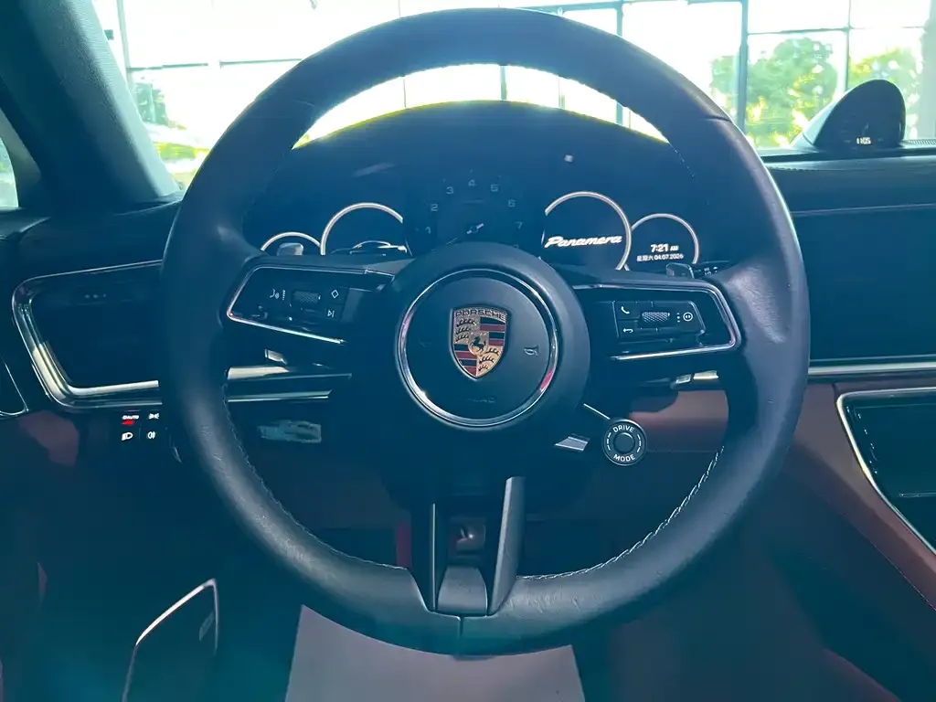 Porsche Panamera — фото 2