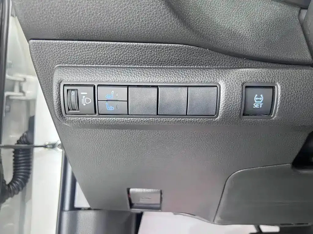 Toyota Levin — фото 10