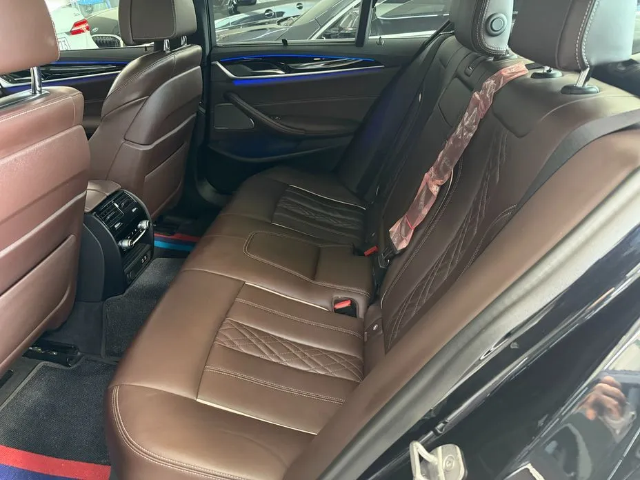 BMW 5-Series 2022 из KR, фото 9