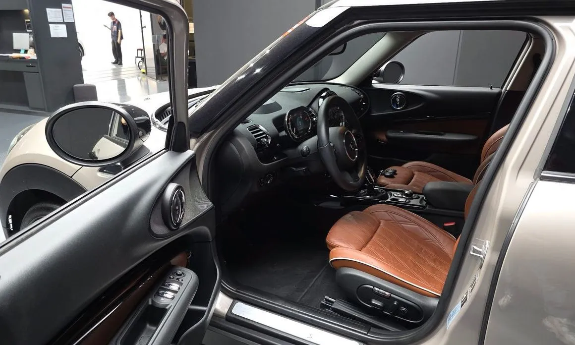 Mini Clubman 2022 из KR, фото 7