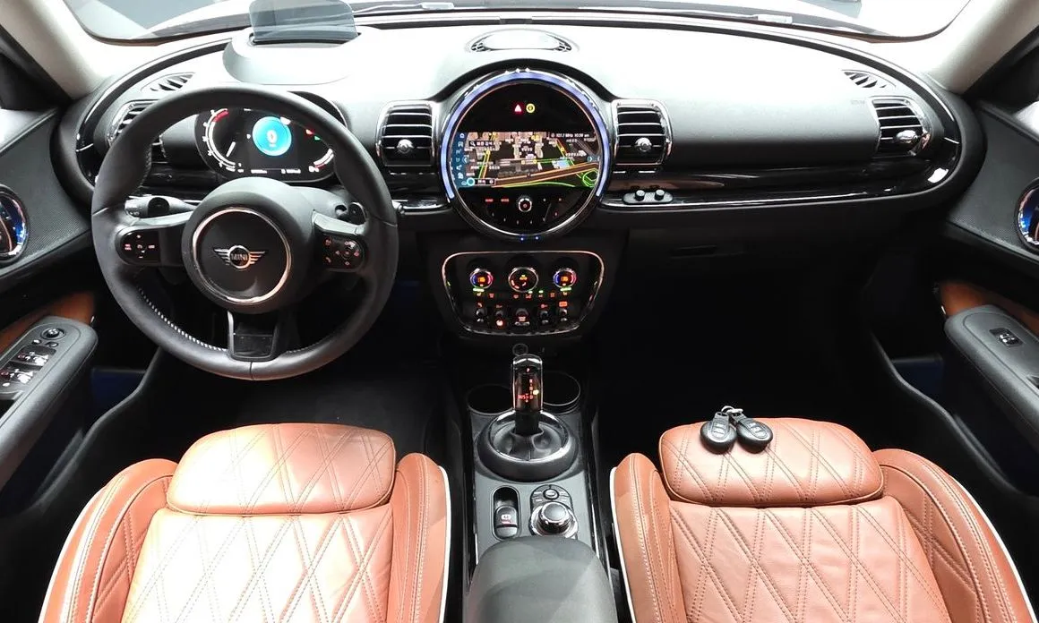 Mini Clubman 2022 из KR, фото 10