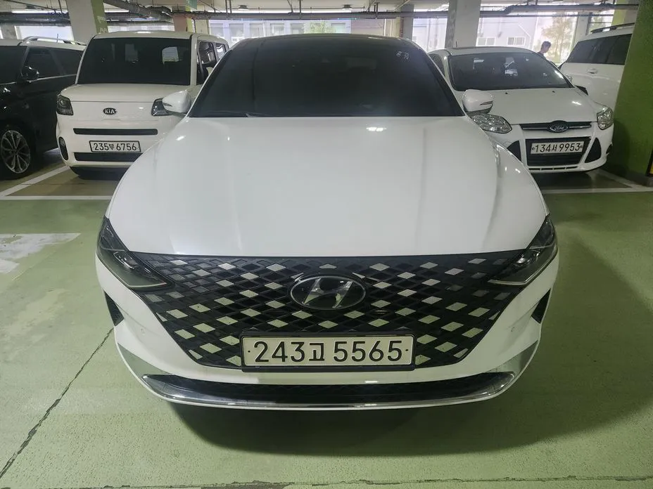 Hyundai Grandeur — фото 1