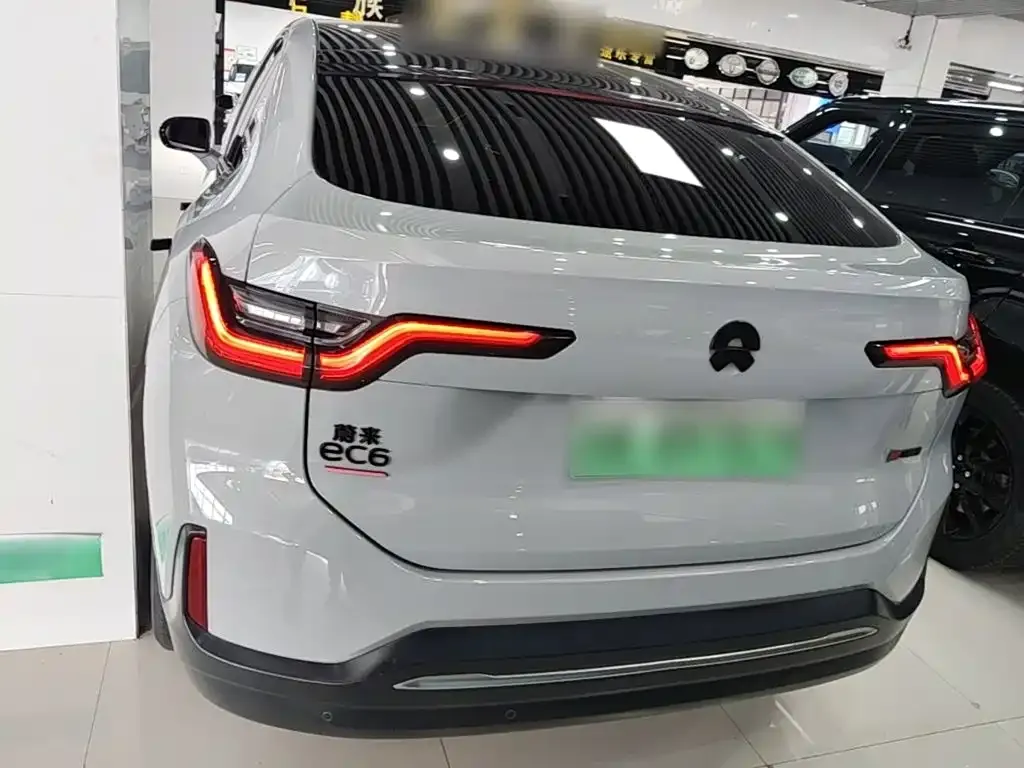 NIO EC6 — фото 10