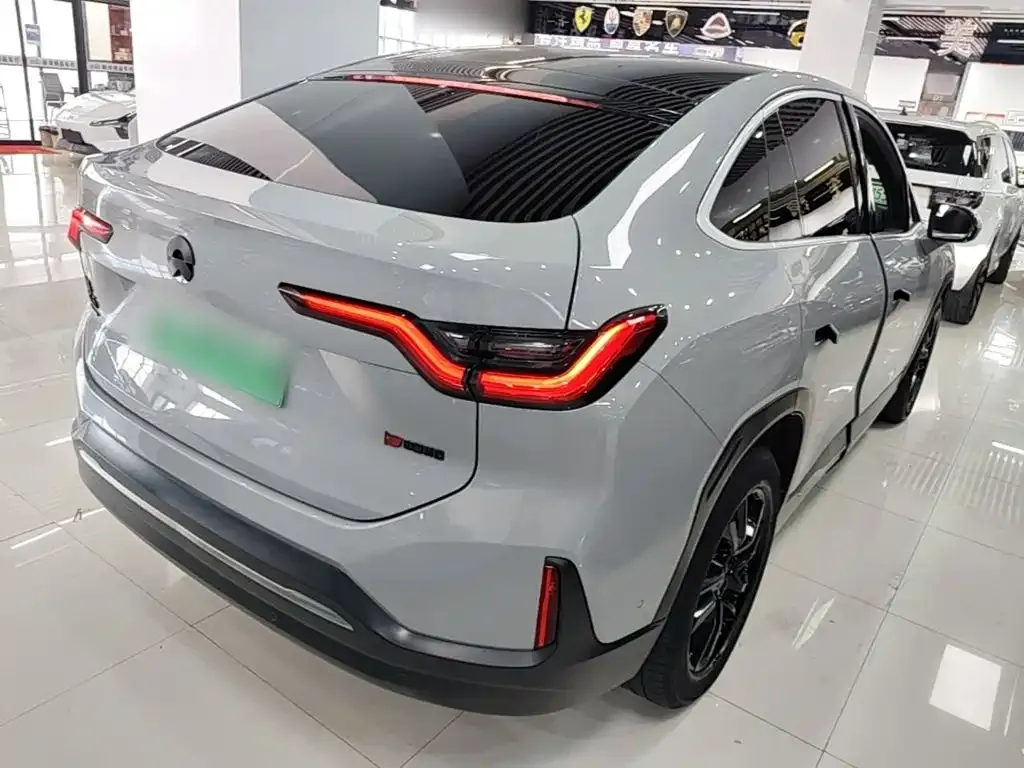NIO EC6 — фото 9