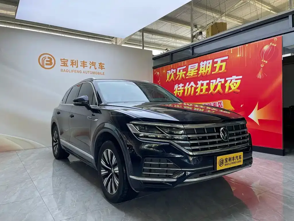 Volkswagen Touareg New Energy — фото 7