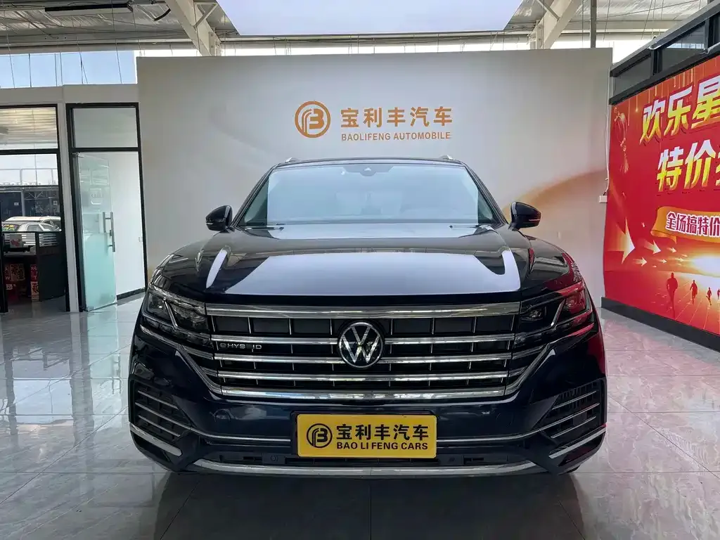 Volkswagen Touareg New Energy — фото 5
