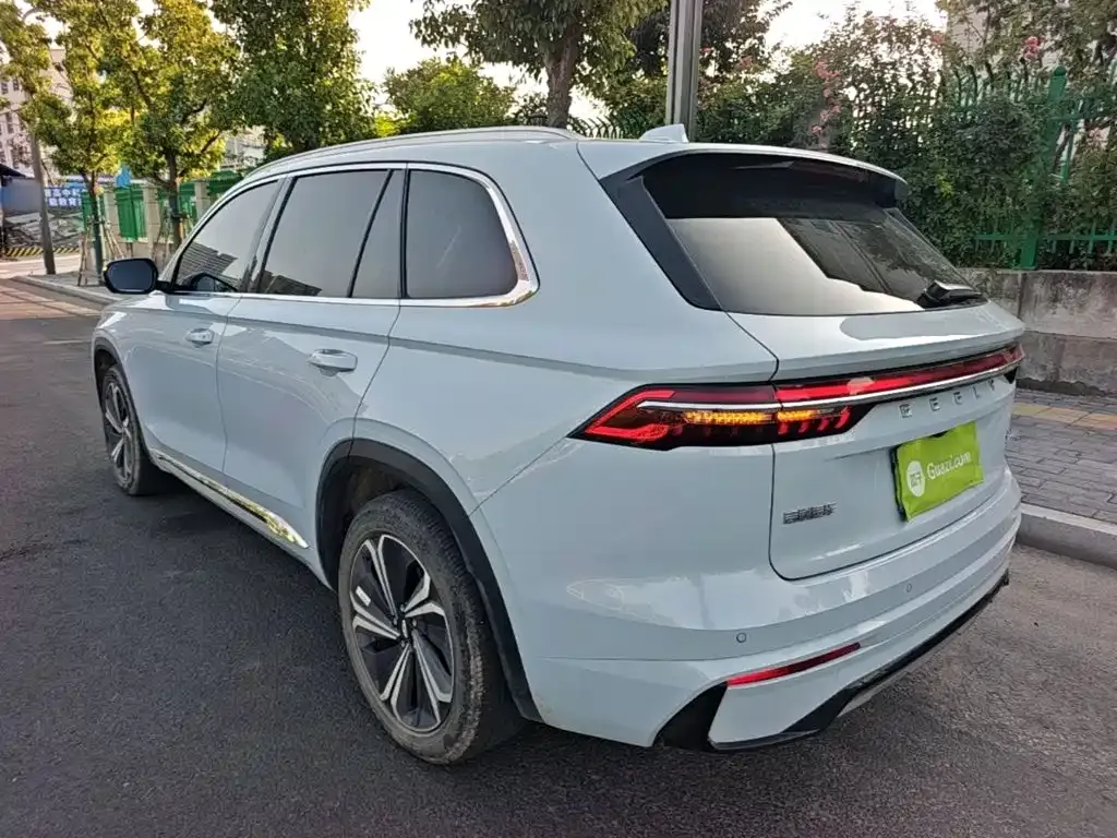 Geely Xingyue L — фото 3