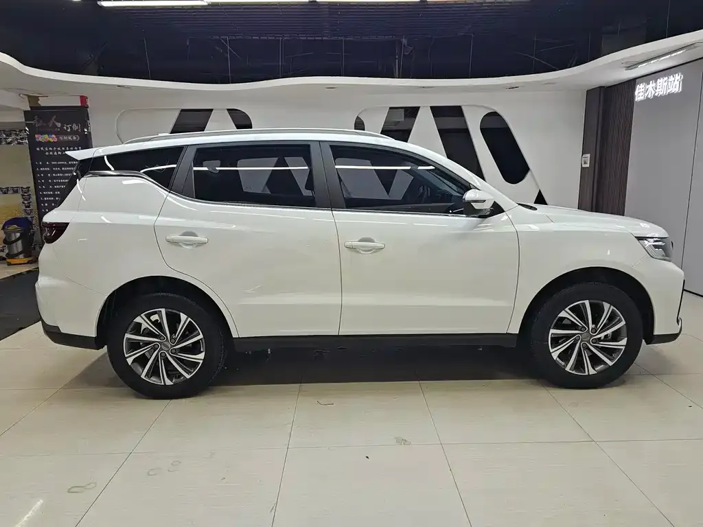 Geely Vision X6 — фото 7