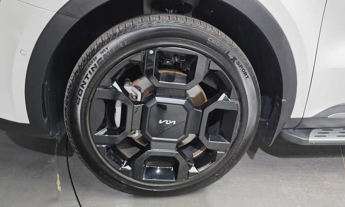 Kia Sorento — фото 7