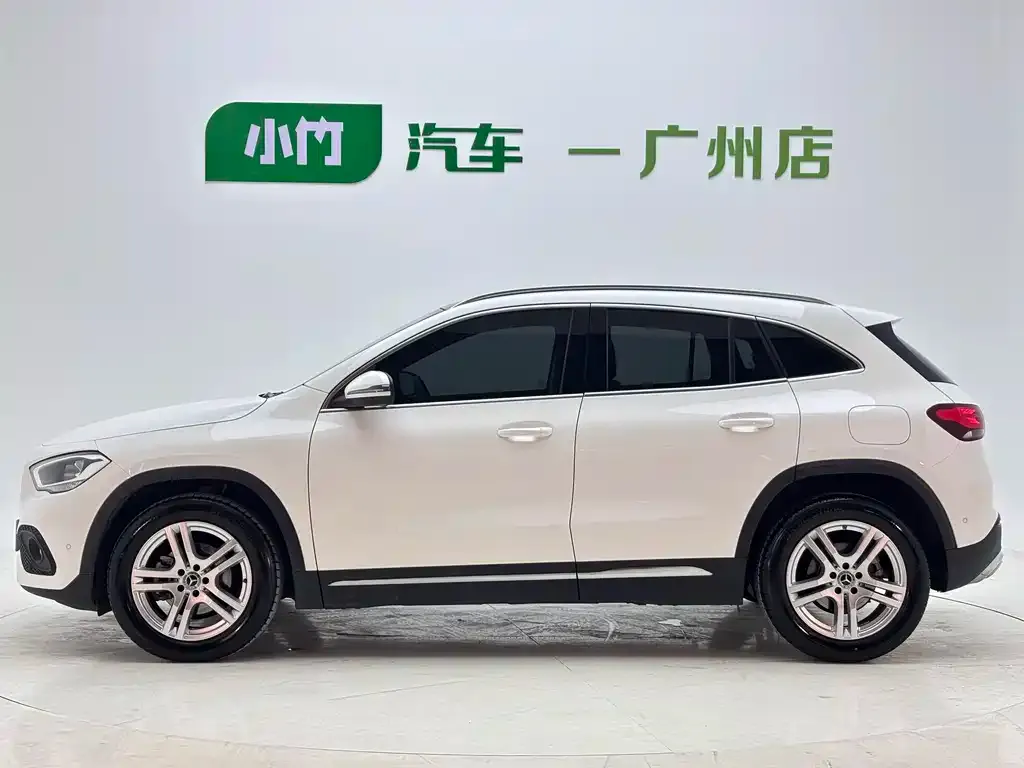 Mercedes-Benz GLA — фото 7
