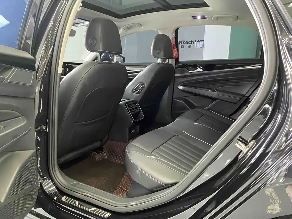 Volkswagen Passat — фото 2