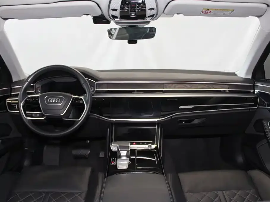 Audi A8 — фото 7