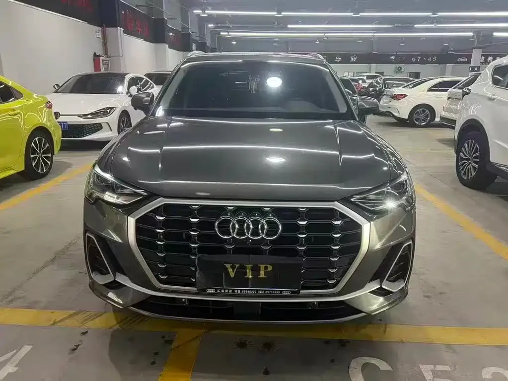Audi Q3 — фото 10