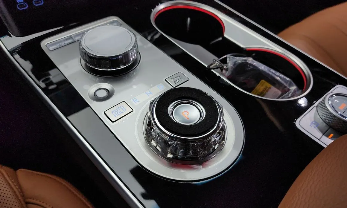 Genesis GV80 — фото 10