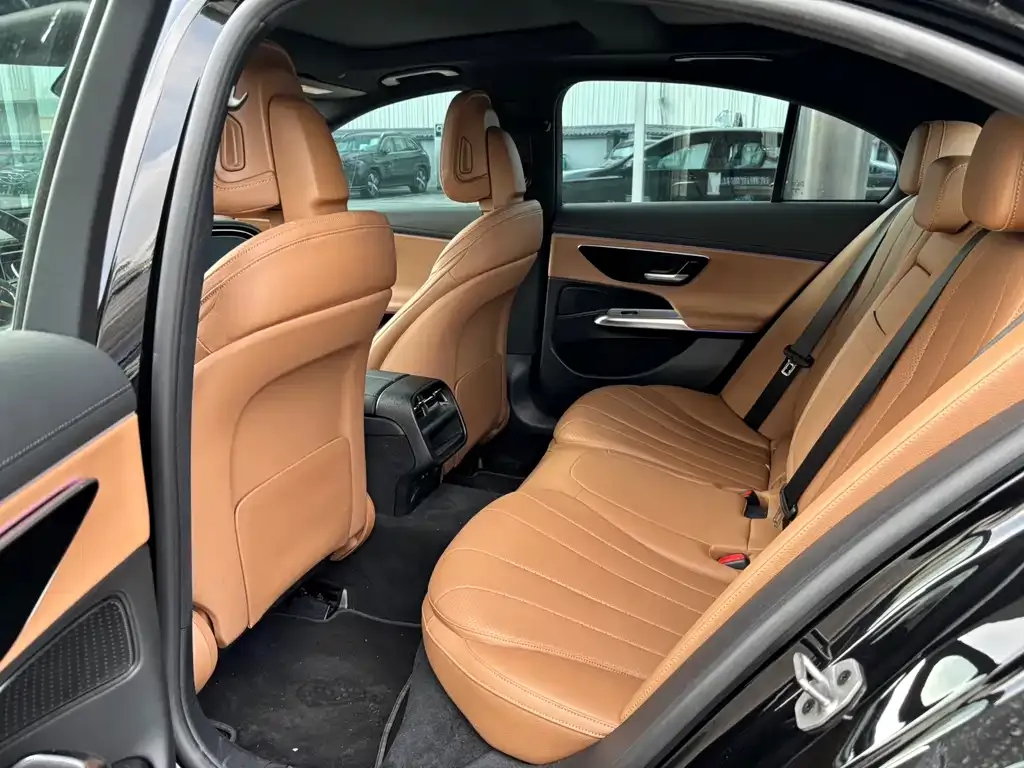Mercedes-Benz E-Class (Import) — фото 8