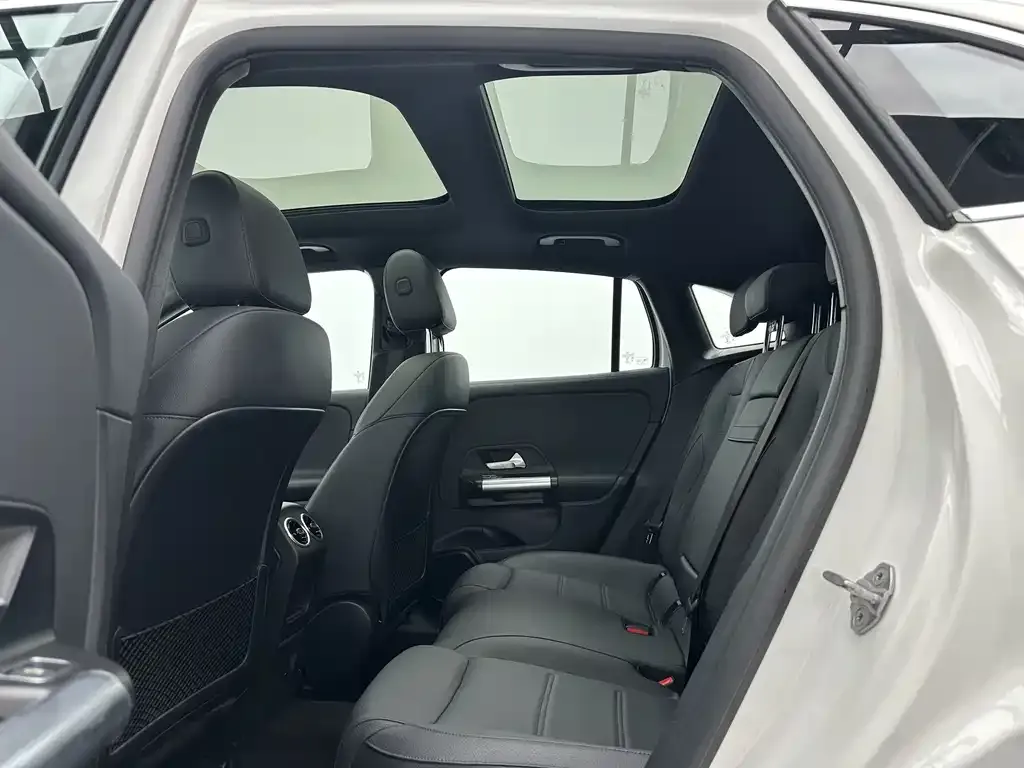 Mercedes-Benz GLA — фото 5