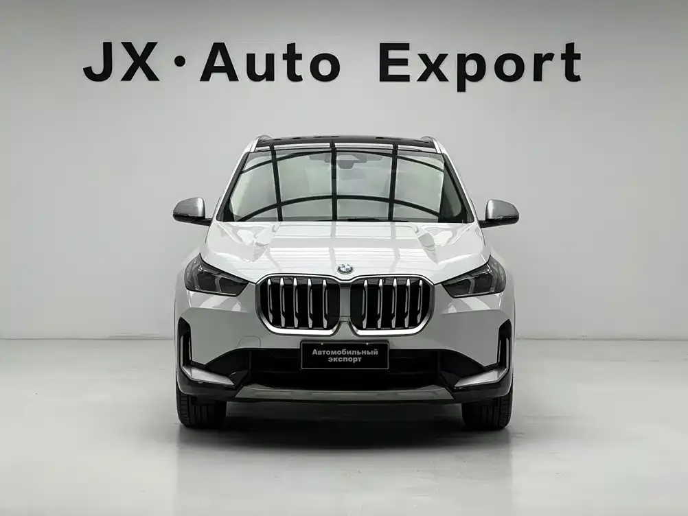 BMW X1 — фото 5