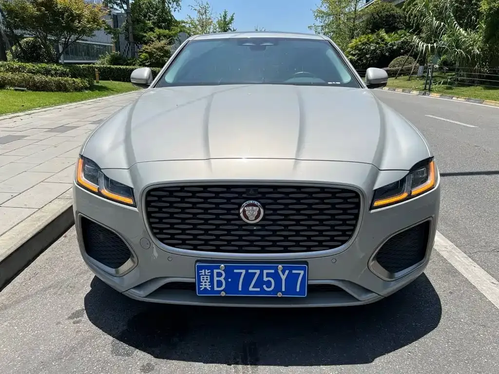 Jaguar XFL — фото 4