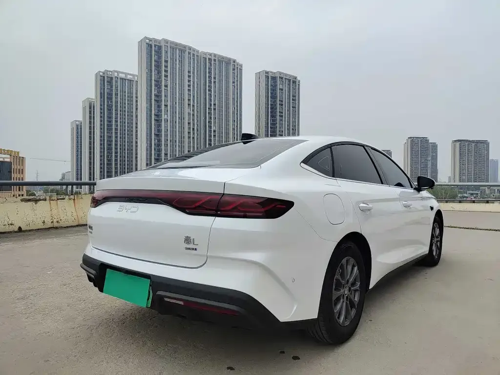 BYD Qin L — фото 2