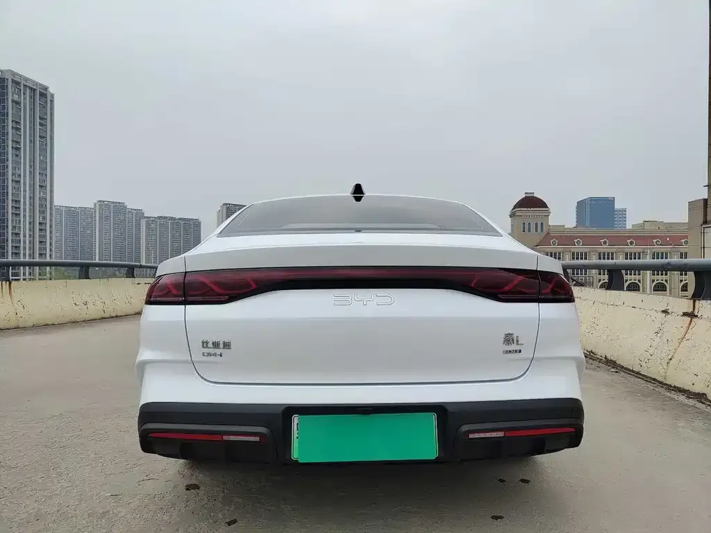 BYD Qin L — фото 6