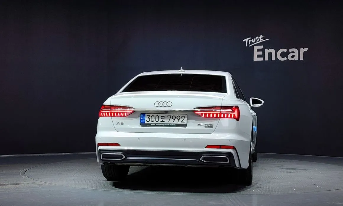 Audi A6 — фото 2