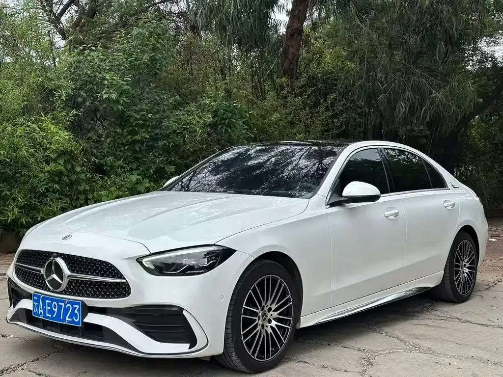 Mercedes-Benz C-Class — фото 1