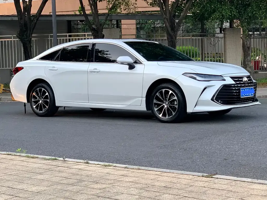 Toyota Avalon 2024 из CN, фото 5