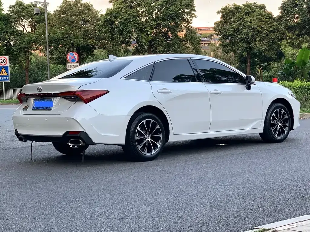 Toyota Avalon 2024 из CN, фото 10