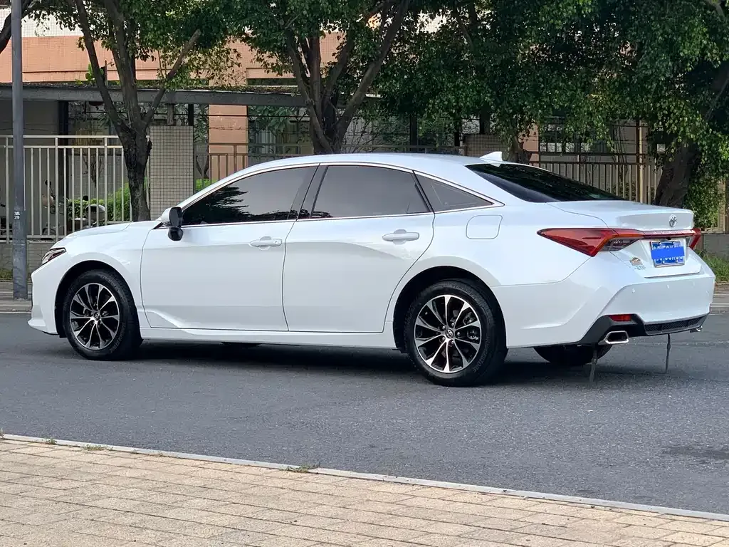 Toyota Avalon 2024 из CN, фото 8