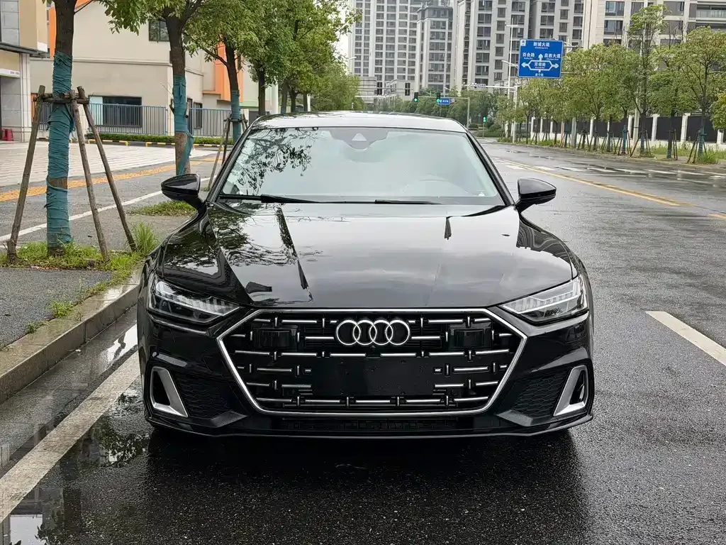Audi A7L — фото 6
