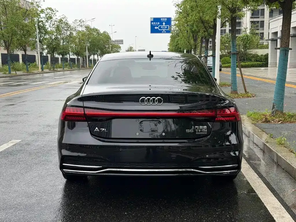 Audi A7L — фото 3