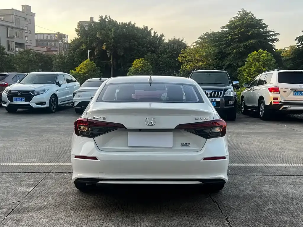 Honda Civic — фото 5