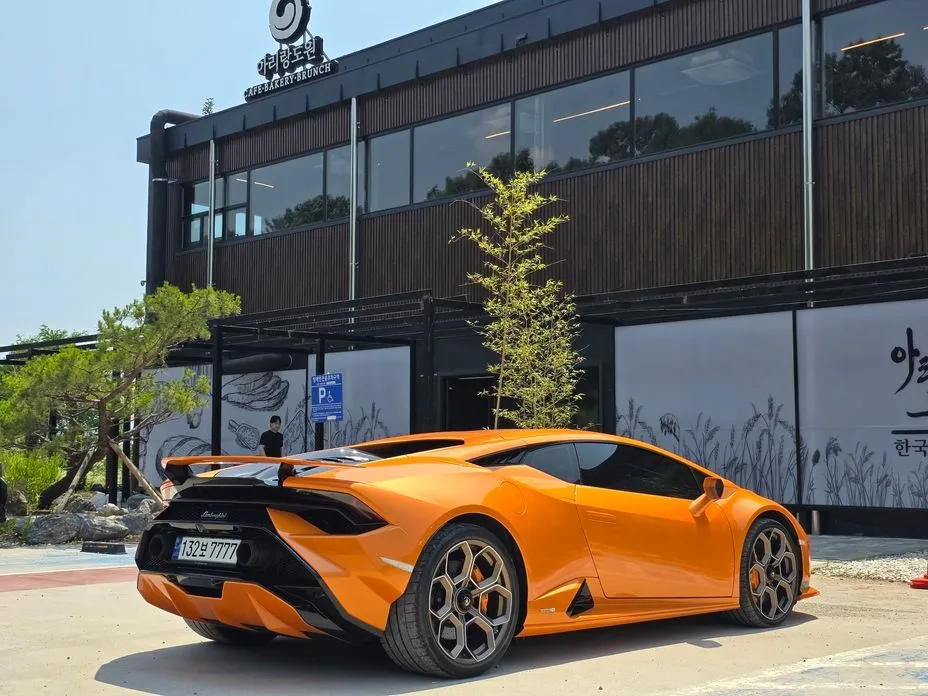 Lamborghini Huracan 2023 из KR, фото 4
