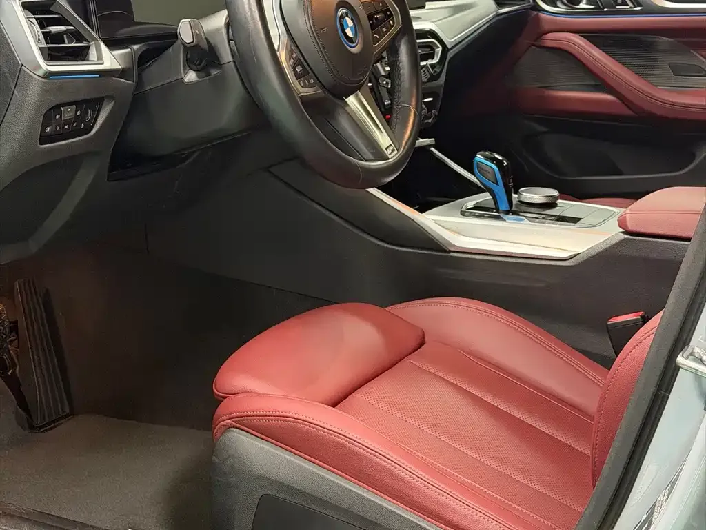 BMW i4 — фото 3