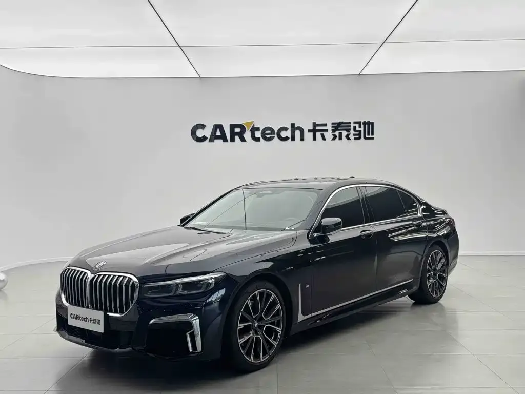 BMW 7 Series — фото 1