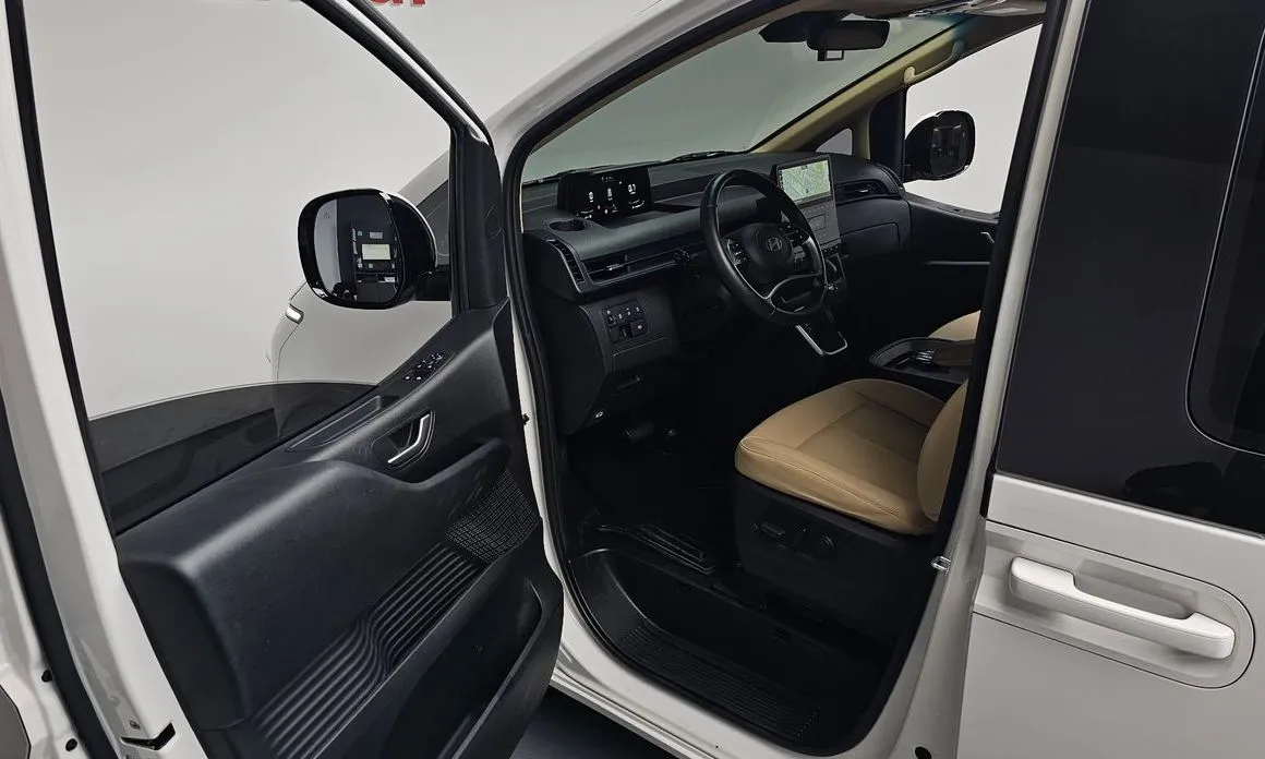 Hyundai Staria — фото 4