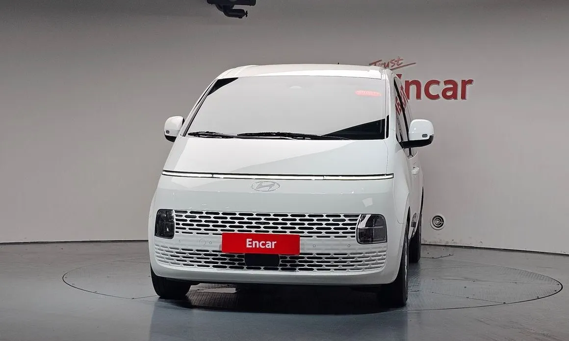 Hyundai Staria — фото 2