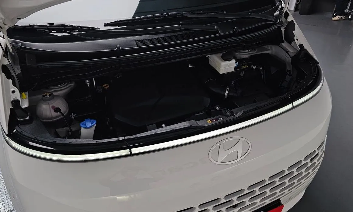 Hyundai Staria — фото 3
