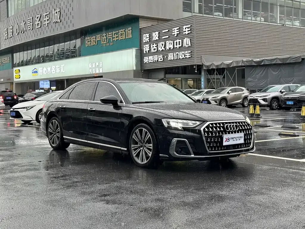 Audi A8 — фото 9