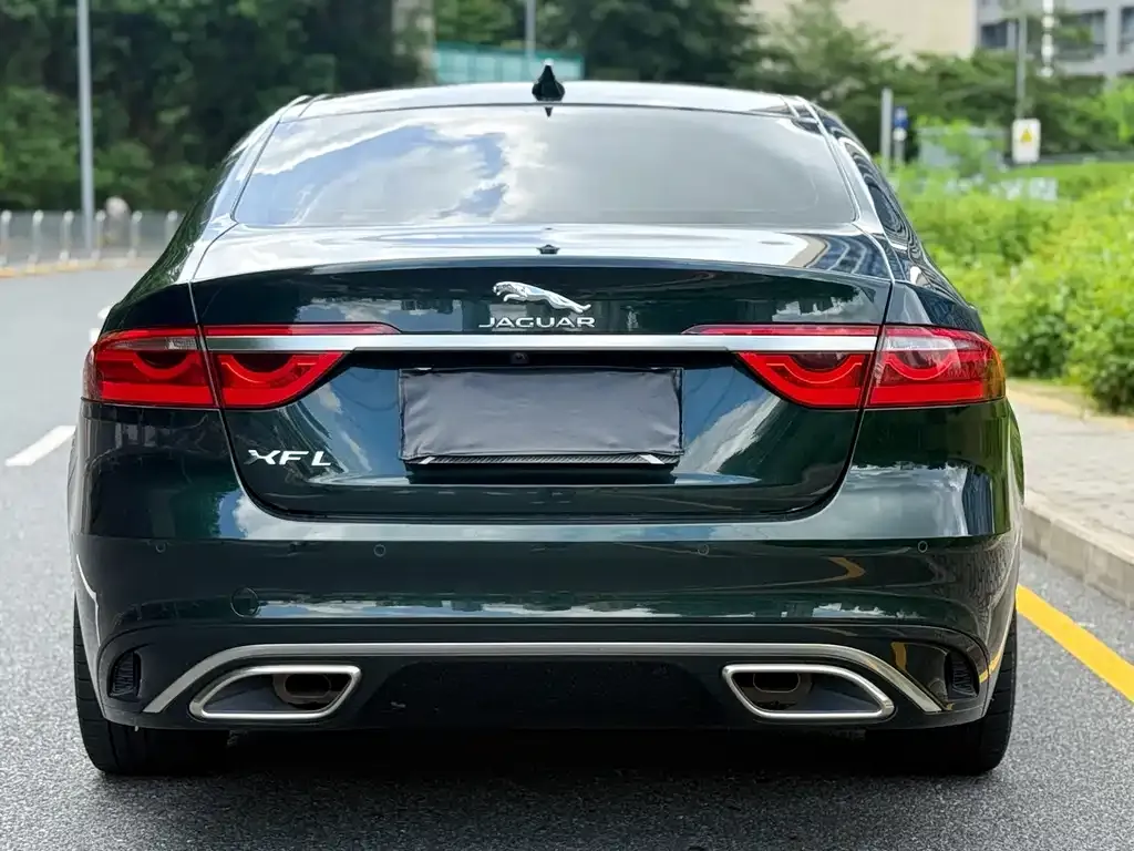 Jaguar XFL — фото 3