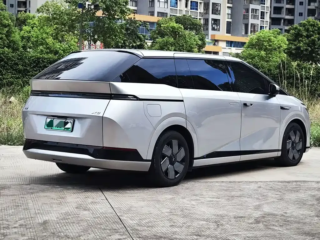 XPeng X9 2024 из CN, фото 8