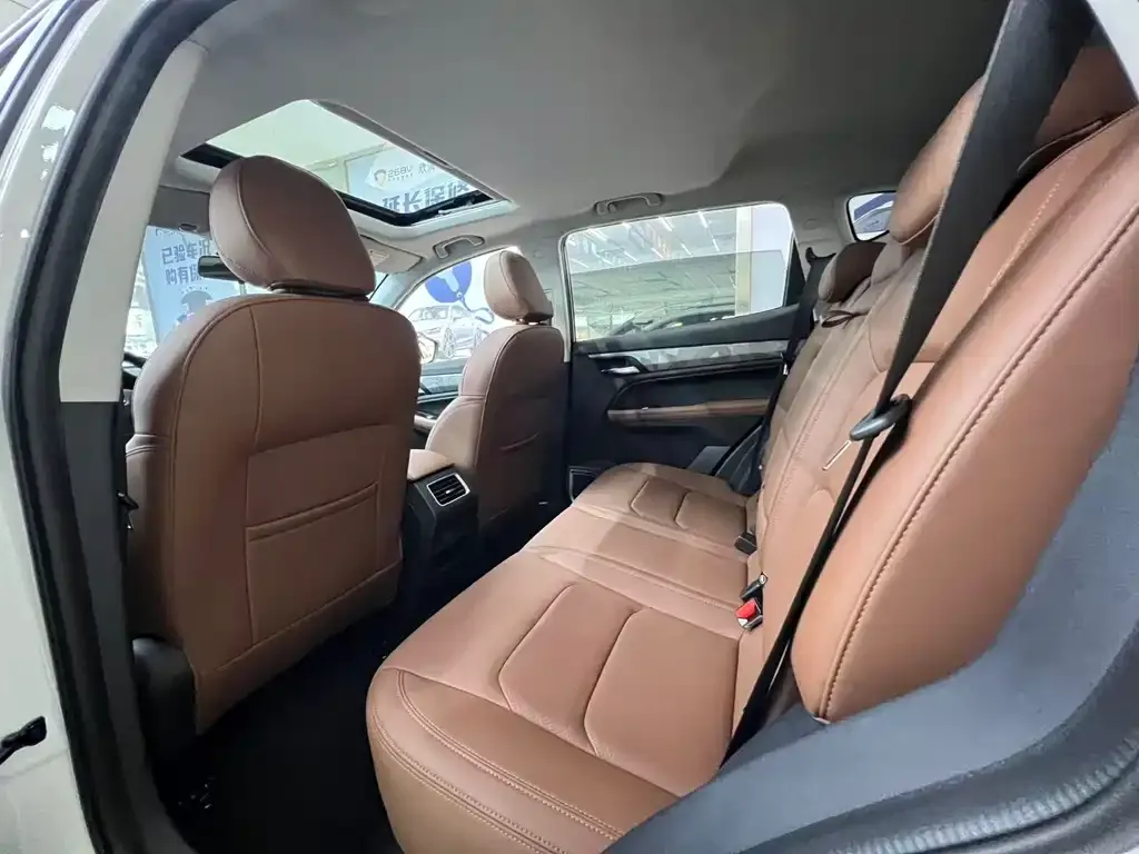 Geely Vision X6 — фото 10