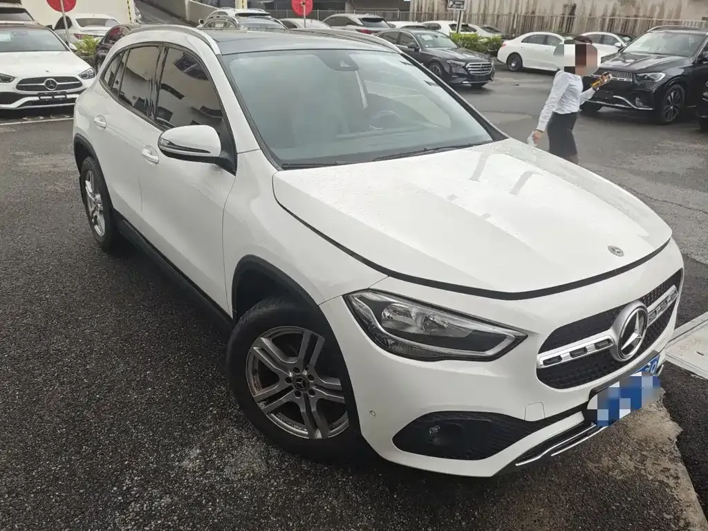 Mercedes-Benz GLA — фото 8