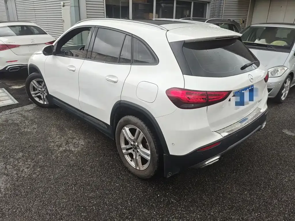 Mercedes-Benz GLA — фото 9