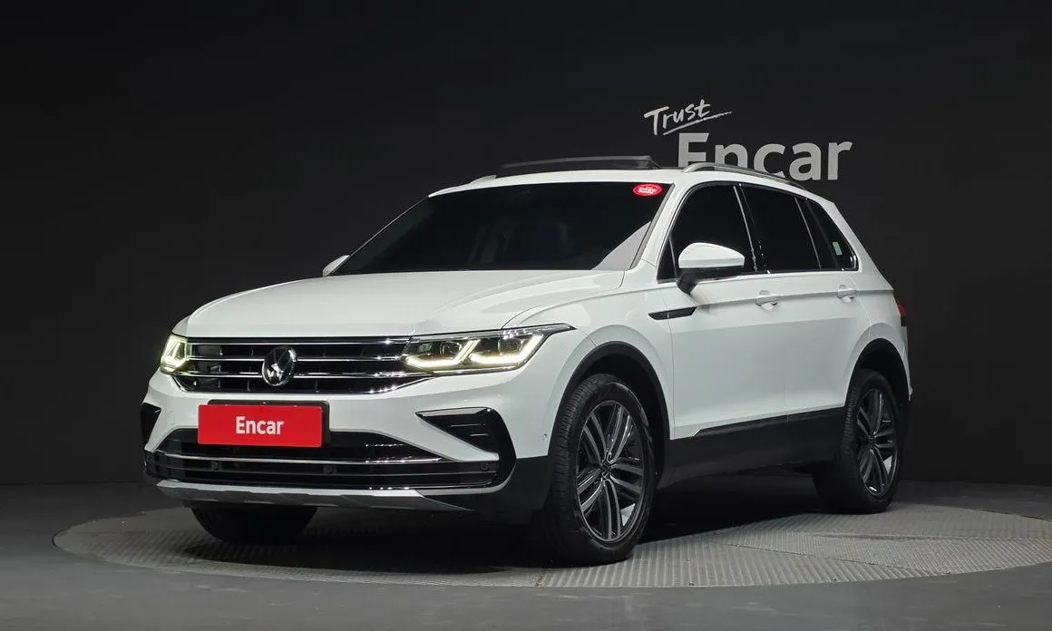 Volkswagen Tiguan — фото 1