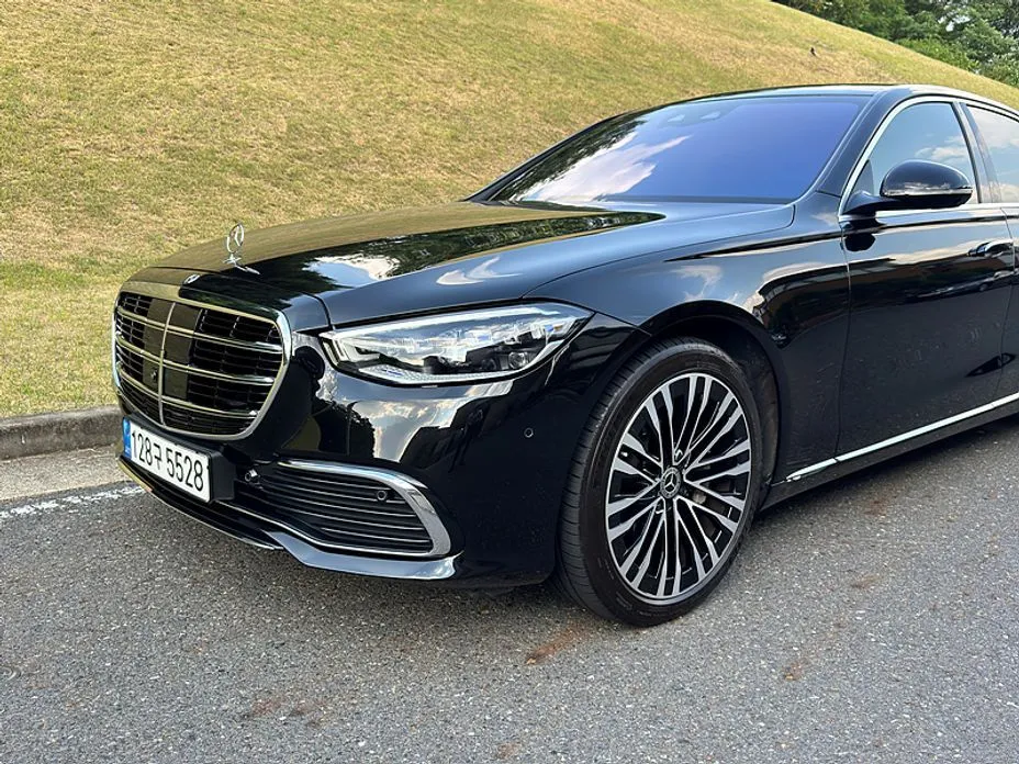Mercedes-Benz S-Class — фото 1