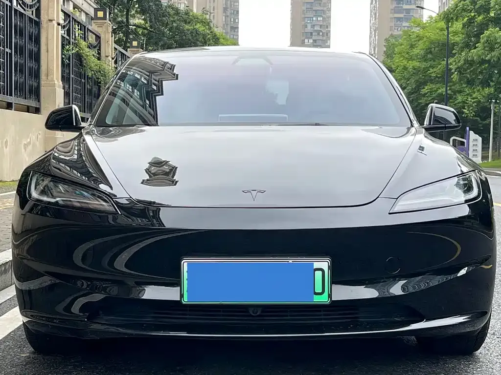 Tesla Model 3 — фото 2