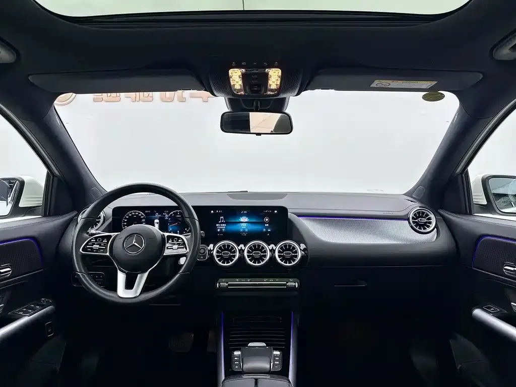 Mercedes-Benz GLA — фото 7