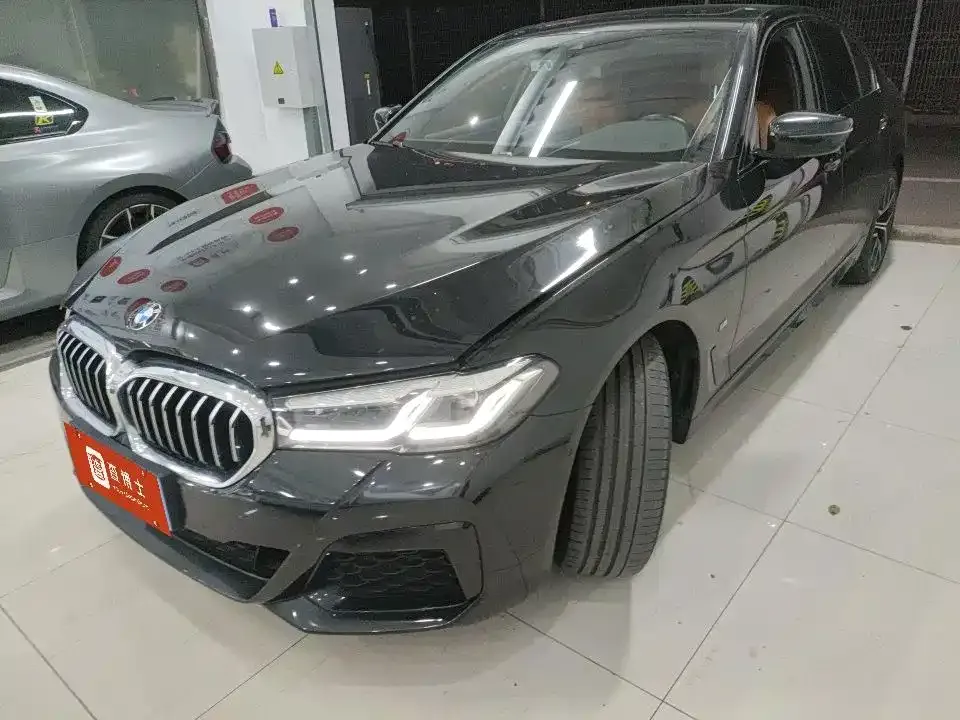 BMW 5 Series (Import) — фото 1